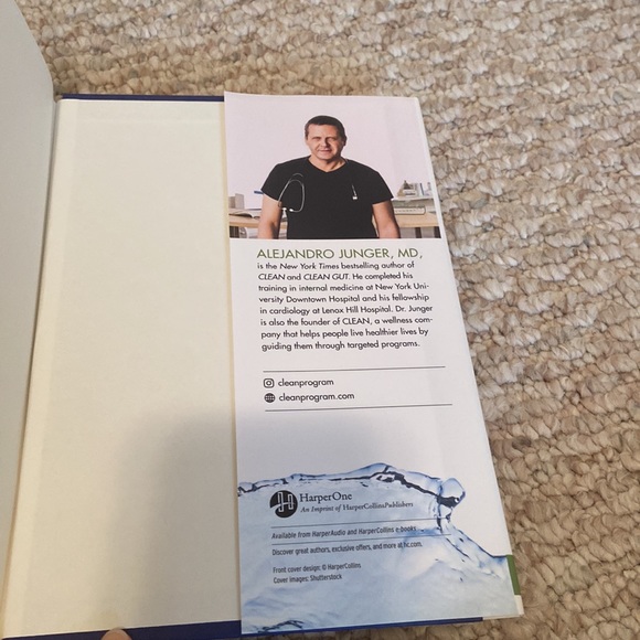 CLEAN 7 book - One-week breakthrough detox program - by Alejandro Junger - Picture 4 of 6